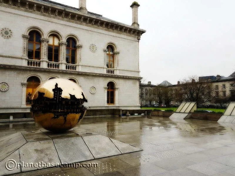 Trinity College - Dublin - Art