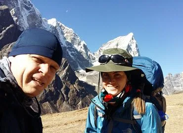 Hank and Lynne on the Everest Base Camp trek